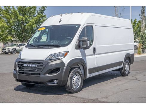 Used 2024 RAM ProMaster 3500 w/ Convenience Group FWD image 7