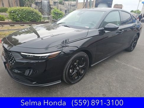 Used 2025 Honda Accord SE image 7