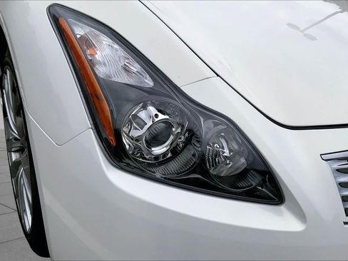 Used 2013 INFINITI G37 Convertible w/ Premium Pkg RWD image 27
