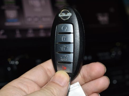 Used 2022 Nissan Armada SL image 23