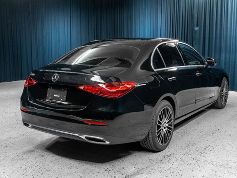 Used 2025 Mercedes-Benz C 300 Sedan image 4