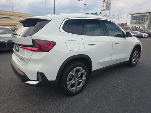 Used 2023 BMW X1 xDrive28i w/ Premium Package AWD/4WD image 4