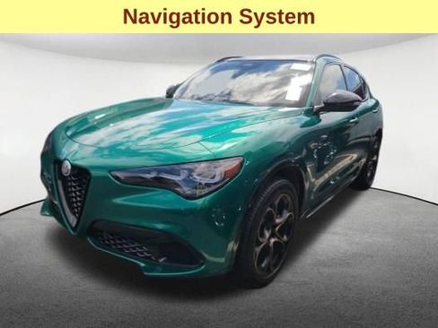 Used 2025 Alfa Romeo Stelvio Sprint AWD/4WD image 4