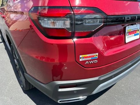 New 2025 Honda Pilot Touring image 37