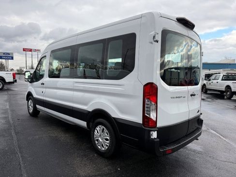 Used 2023 Ford Transit 350 XLT image 5