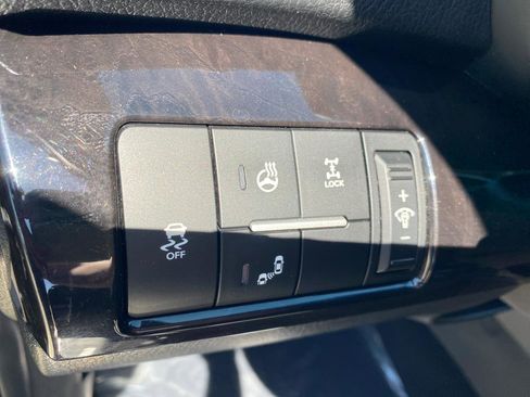 Used 2014 Kia Sorento SX w/ 3rd Row Package AWD/4WD image 14