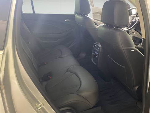 Used 2019 Buick Envision Essence AWD/4WD image 28