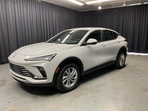 New 2026 Buick Envista Preferred image 2