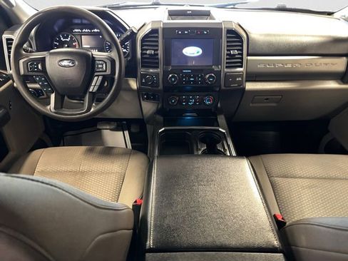 Used 2022 Ford F250 XLT w/ XLT Premium Package AWD/4WD image 11