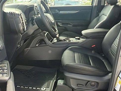 New 2025 Ford Ranger Lariat w/ FX4 Off-Road Package image 18
