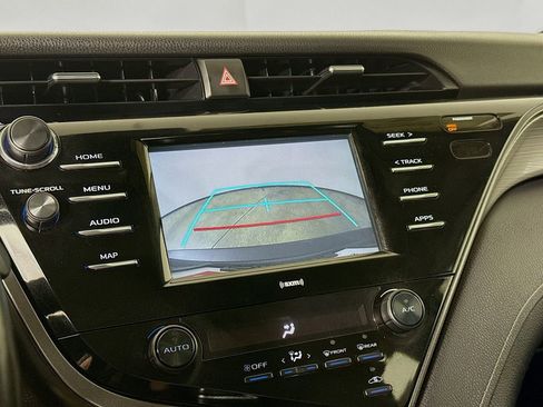 Certified 2020 Toyota Camry SE FWD image 15