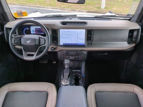 Used 2024 Ford Bronco Wildtrak AWD/4WD image 15