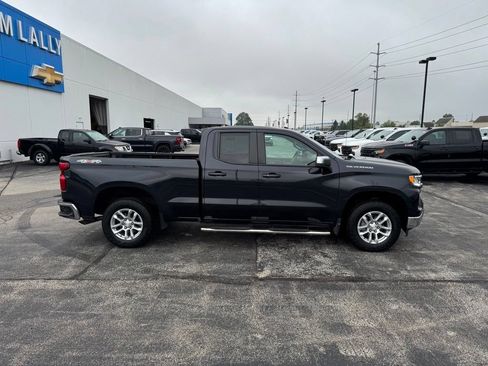 Used 2024 Chevrolet Silverado 1500 LT AWD/4WD image 8