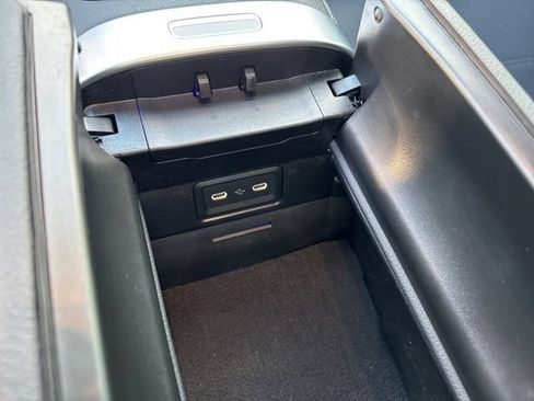 Used 2024 Mercedes-Benz C 300 4MATIC Sedan image 33
