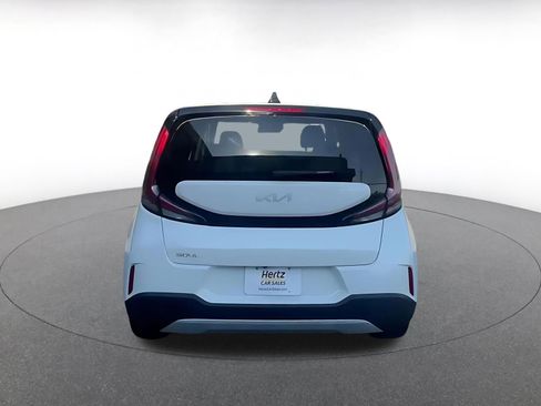 Used 2025 Kia Soul LX w/ LX Technology Package image 12