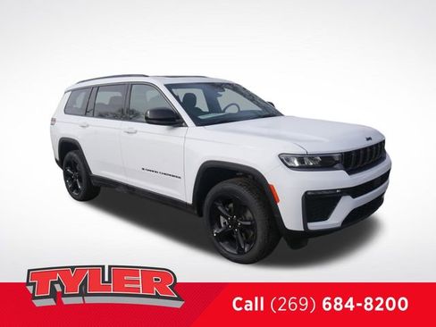 New 2026 Jeep Grand Cherokee L Limited w/ Limited Altitude Package AWD/4WD image 1