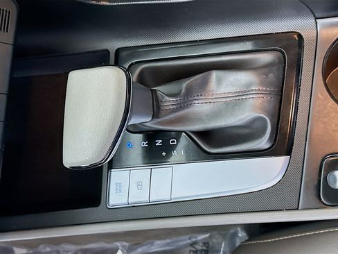 Used 2024 Hyundai Elantra SEL image 20