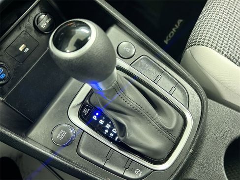 Used 2023 Hyundai Kona SE w/ Cargo Package image 17