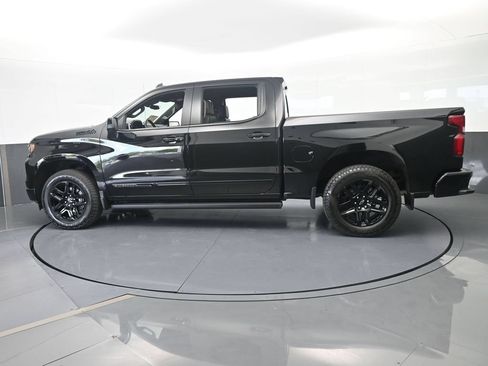 Used 2026 Chevrolet Silverado 1500 High Country w/ Midnight Edition AWD/4WD image 3