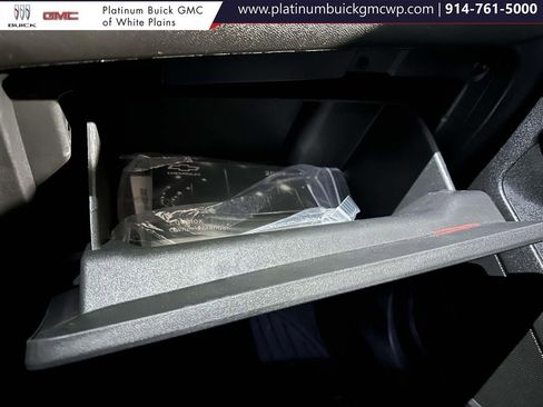 Used 2024 Chevrolet Equinox RS w/ LPO, Floor Liner Package image 31