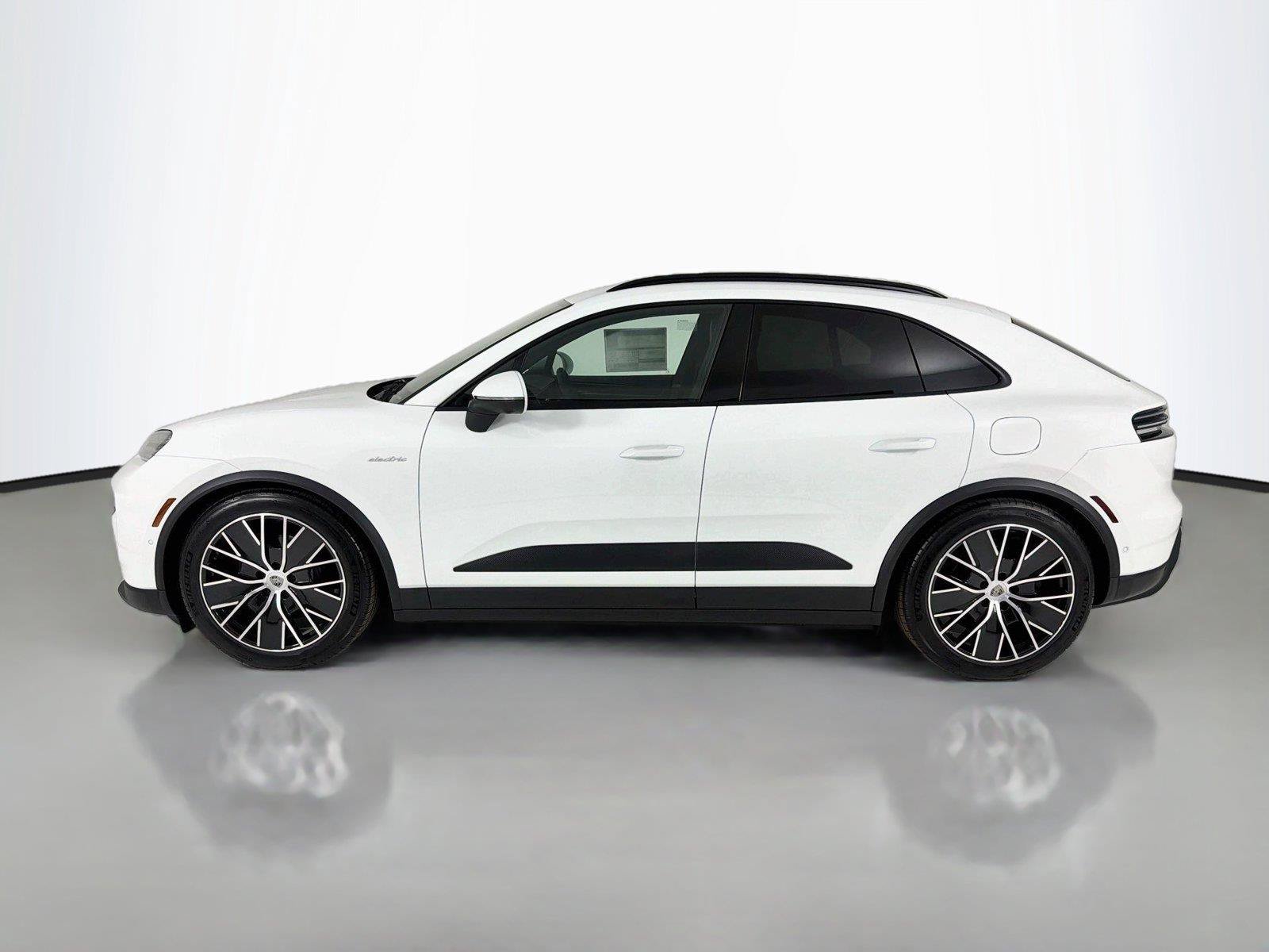 Certified 2026 Porsche Macan Electric RWD image 2