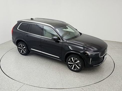 New 2026 Volvo XC90 B5 Core image 15