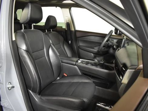 Used 2023 Nissan Rogue SL w/ SL Premium Package AWD/4WD image 34