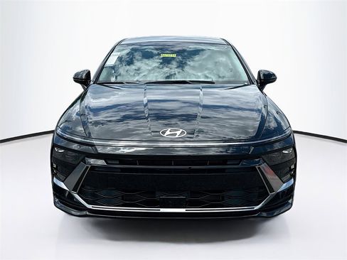New 2025 Hyundai Sonata SEL image 2