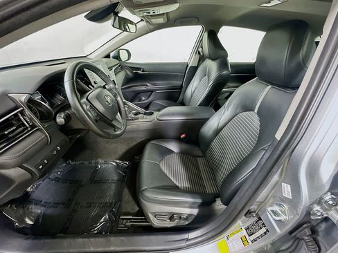 Used 2022 Toyota Camry SE image 14