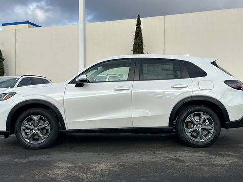 New 2026 Honda HR-V LX image 8