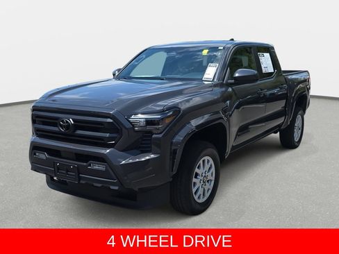 Used 2024 Toyota Tacoma SR5 AWD/4WD image 38