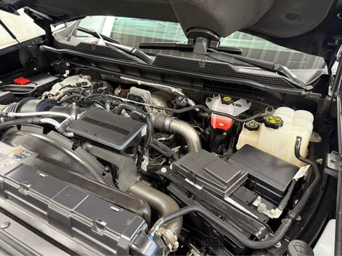 Used 2024 Chevrolet Silverado 2500 High Country image 43