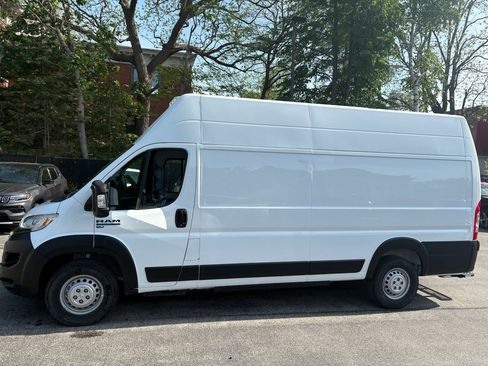 Used 2024 RAM ProMaster 3500 w/ Delivery Van Package FWD image 5