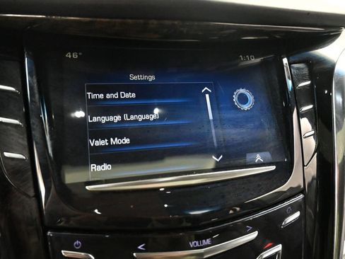 Used 2015 Cadillac Escalade Platinum image 40