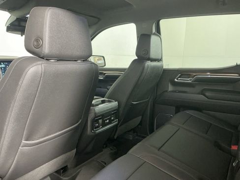 Used 2024 Chevrolet Silverado 1500 LT Trail Boss w/ Convenience Package II image 24