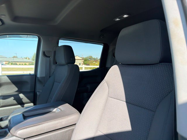 Used 2020 Chevrolet Silverado 1500 Custom w/ Custom Value Package AWD/4WD image 14