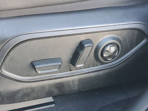 Used 2024 Jeep Grand Cherokee Limited image 14