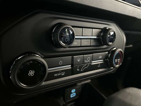 New 2025 Ford Bronco Coastal Package image 10