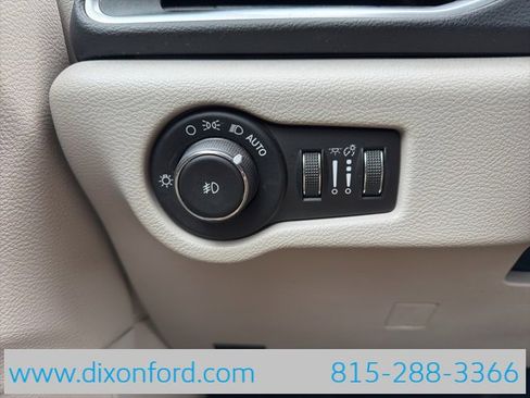 Used 2017 Chrysler Pacifica Touring-L Plus w/ Advanced Safetytec Group image 14