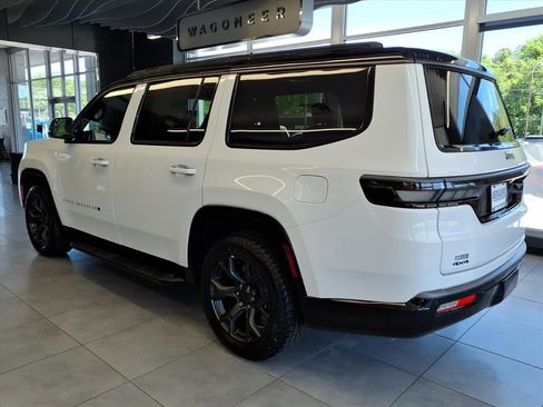 New 2026 Jeep Grand Wagoneer 4WD image 5