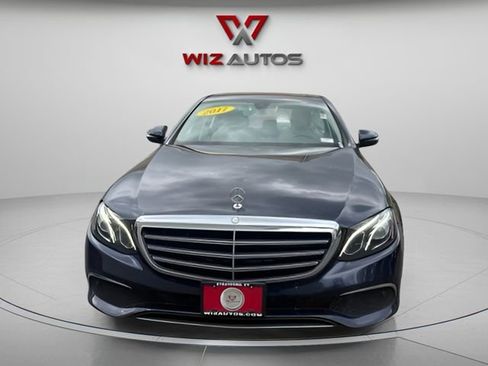 Used 2017 Mercedes-Benz E 300 4MATIC image 8