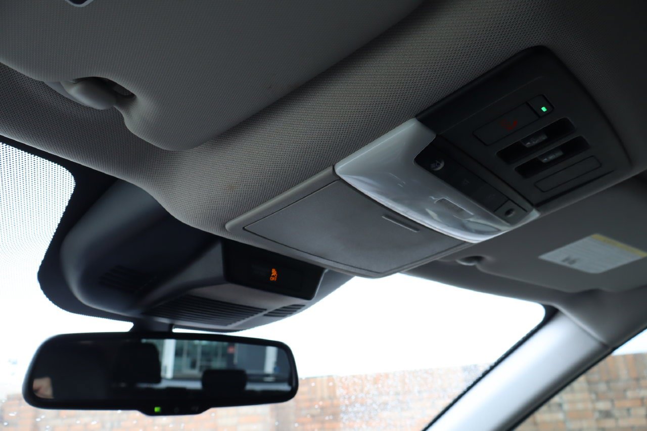 Used 2021 Nissan Rogue Platinum FWD image 27