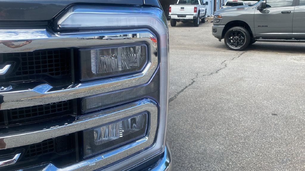 Certified 2026 Ford F250 Lariat w/ Chrome Package AWD/4WD image 9