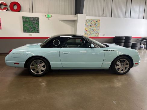 Used 2003 Ford Thunderbird image 3