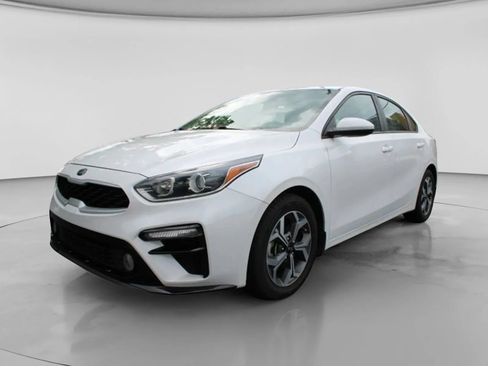 Used 2021 Kia Forte LXS FWD image 2
