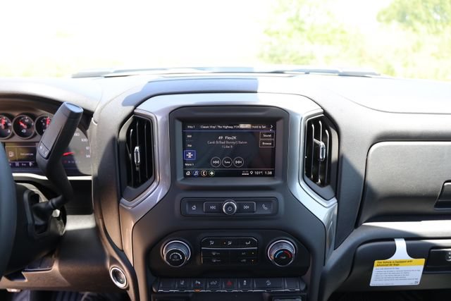 New 2026 Chevrolet Silverado 2500 Custom w/ Custom Value Package AWD/4WD image 17