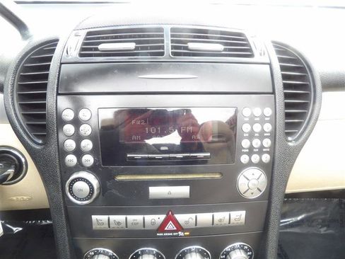 Used 2008 Mercedes-Benz SLK 350 image 27