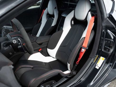 Used 2023 Chevrolet Corvette Stingray Premium Cpe w/ Z51 Performance Package image 15