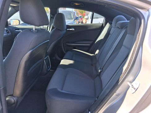Used 2018 Dodge Charger SXT image 13