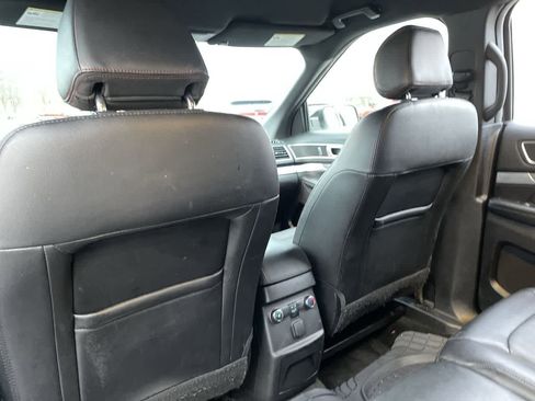 Used 2017 Ford Explorer Sport image 21